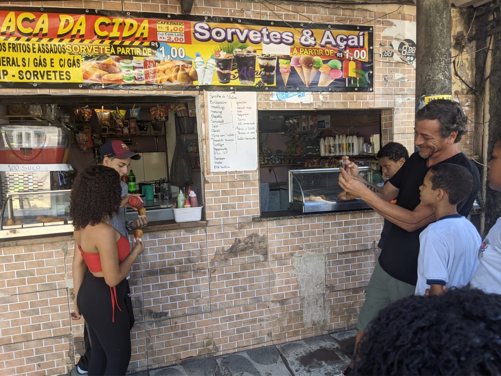 Alunos da rede pública em Itaguaí participam de atividades artísticas