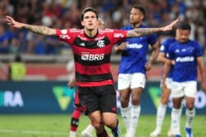 Tite faz Flamengo matar o jogo em cinco minutos e cozinhar Cruzeiro até o fim