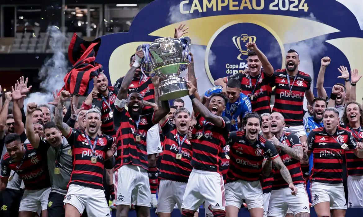 Flamengo e Prefeitura do Rio firmam acordo histórico para construção de estádio no Porto Maravilha