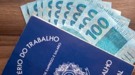 Primeira parcela do décimo terceiro deve ser paga até esta sexta-feira