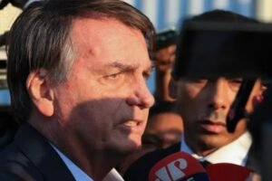 Bolsonaro atuou de forma “direta e efetiva” para tentativa de golpe, diz PF