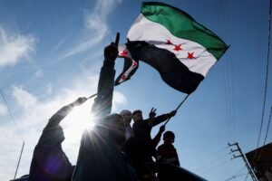 Multidões comemoram queda de Bashar al-Assad após 24 anos no poder na Síria