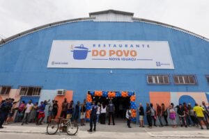 Cláudio Castro inaugura Restaurante do Povo em Nova Iguaçu, reforçando combate à fome na Baixada Fluminense