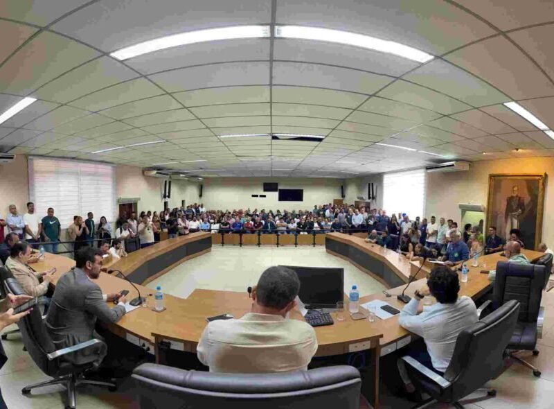 Prefeitura de Itaguaí anuncia flexibilização do Código Ambiental durante encontro com empresários